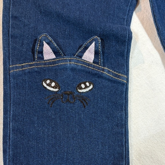 YWBY  Girls Stretch Blue Jeans with Cat Embroidery Accents Pull-on High Rise - Picture 10 of 13
